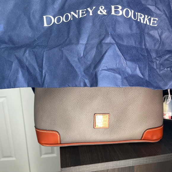 Dooney&Bourke Purse - Picture 4 of 5